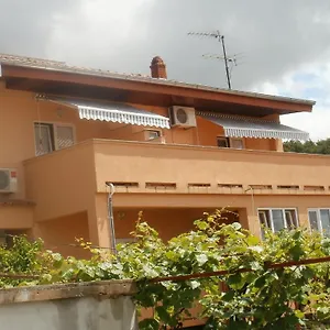 Apartment And Nediljko, Bibinje